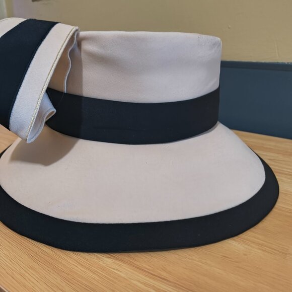 LISA RENE Women’s Black + White Derby / Church Hat | Fancy Statement | One Size - Picture 5 of 5